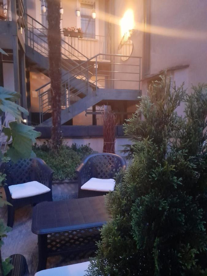 Piazza Grande House Apartment โลการ์โน ภายนอก รูปภาพ