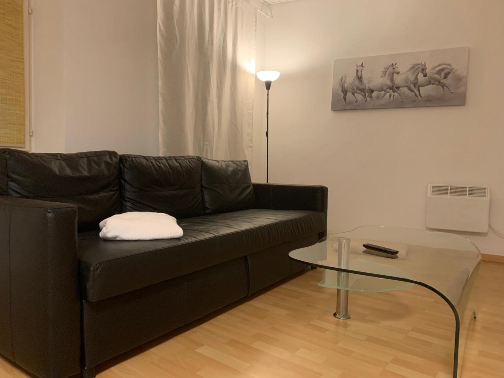 Piazza Grande House Apartment โลการ์โน ภายนอก รูปภาพ