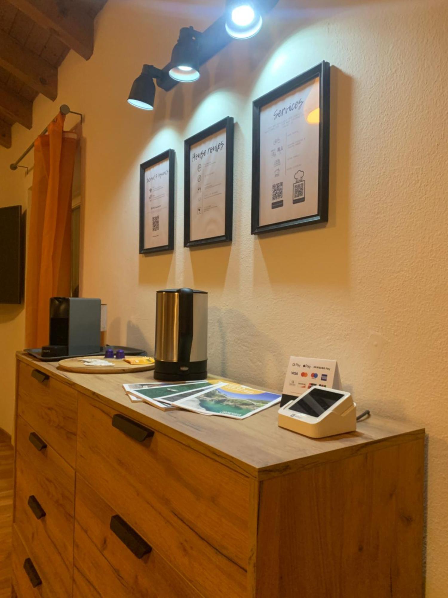 Piazza Grande House Apartment โลการ์โน ภายนอก รูปภาพ